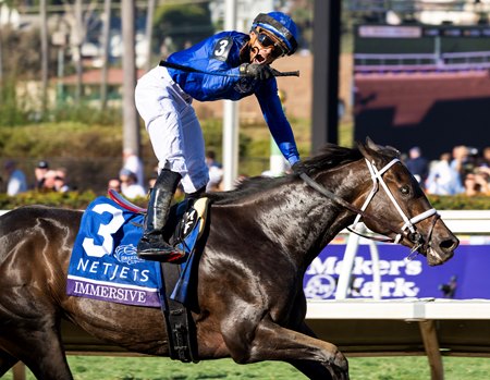 Immersive wins the Breeders' Cup Juvenile Fillies at Del Mar