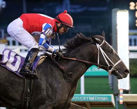 McAfee breaks his maiden in November 2024 at Churchill Downs