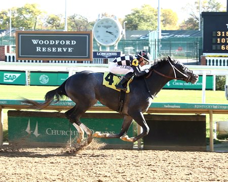 Speed King scores on debut at Churchill Downs