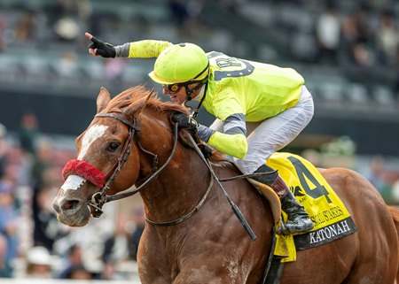 Katonah captures the San Pasqual Stakes at Santa Anita Park