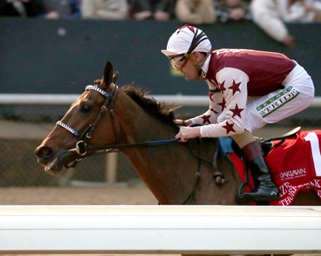 Thorpedo Anna wins the Azeri Stakes at Oaklawn Park