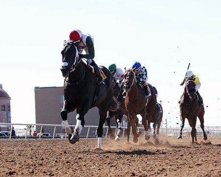 Racing at Sunland Park