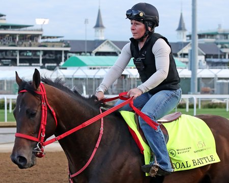 Coal Battle trains at Churchill Downs