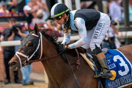 Candied wins the Allaire du Pont Distaff Stakes at Pimlico Race Course