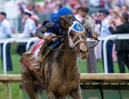 Good Cheer wins the Kentucky Oaks at Churchill Downs