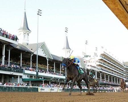 Fort Bragg wins the St. Matthews Overnight Stakes at Churchill Downs