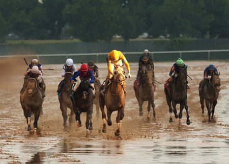 Komorebino Omoide and Ramon Vazquez, center, win the Steve Sexton Mile Stakes at Lone Star Park
