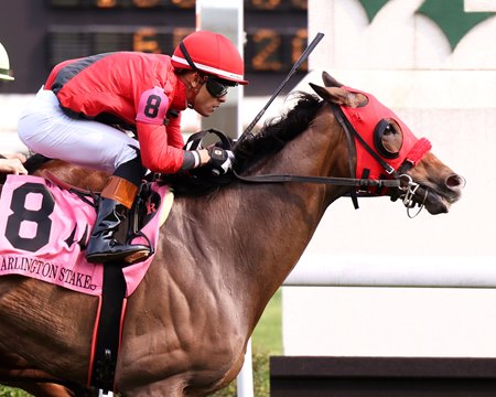Mercante wins the Arlington Stakes at Churchill Downs