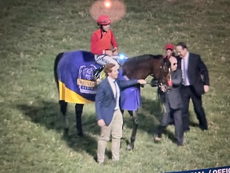 Sinsel after his victory in the Grande Premio Brasil Hipodromo da Gavea