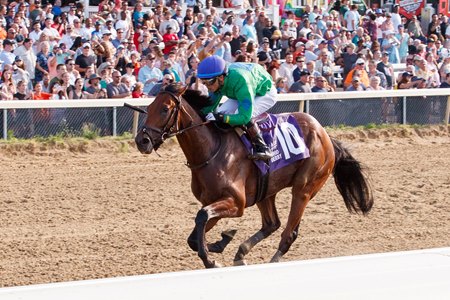 Mo Plex wins the Ohio Derby at Thistledown