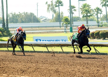 Nevada Beach (right) wins the 2025 Los Alamitos Derby at Los Alamitos Race Course