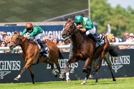 Gezora wins the Prix de Diane at Chantilly Racecourse