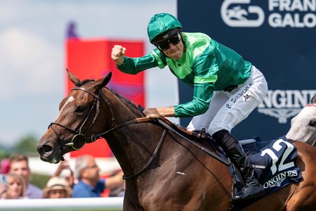 Gerzora wins the Prix de Diane Longines at ParisLongchamp
