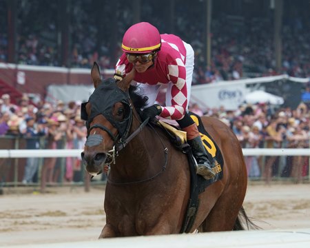 Nitrogen, a homebred for D. J. Stable, wins the Wonder Again Stakes at Saratoga Race Course