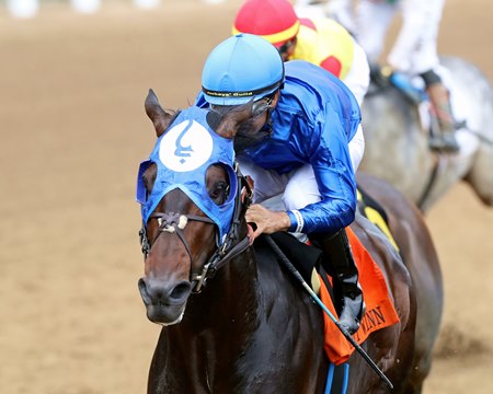East Avenue wins the 2025 Matt Winn Stakes at Churchill Downs