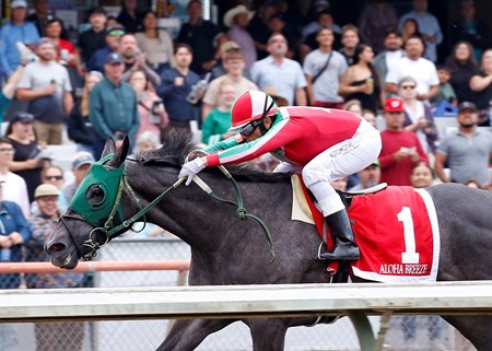 Aloha Breeze wins the 2025 Washington State Legislators Stakes at Emerald Downs