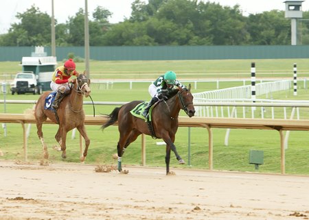 Lanaluah wins the TTA Futurity Stakes at Lone Star Park