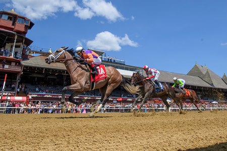 Ted Noffey breaks his maiden at Saratoga Race Course