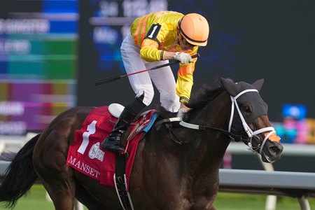 Mansetti wins the King's Plate at Woodbine