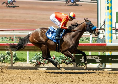 Explora breaks her maiden on debut at Del Mar