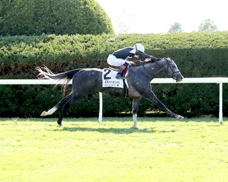 Time to Dazzle wins the 2025 Franklin Stakes at Keeneland