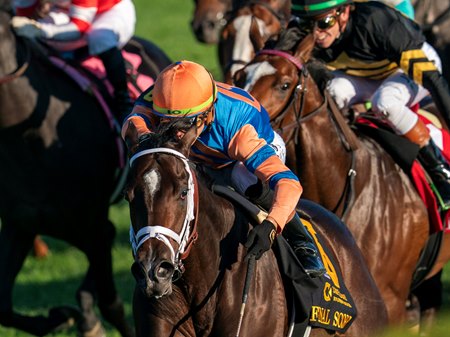 Final Score wins the Bourbon Stakes at Keeneland