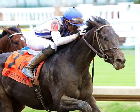 Incredibolt wins the 2025 Street Sense Stakes at Churchill Downs