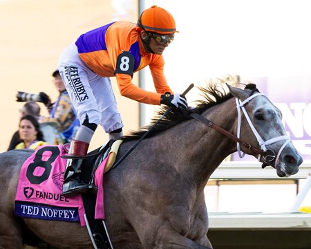 Ted Noffey wins the 2025 Breeders' Cup Juvenile at Del Mar