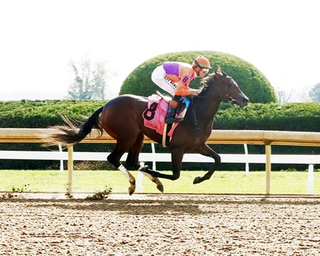 Solemn Vow breaks her maiden at Keeneland