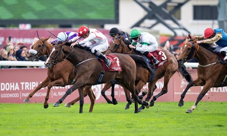 Barnavara (red cap) wins 2025 Prix De L'Opera at Longchamp