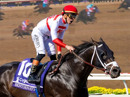 Bentornato wins the 2025 Breeders' Cup Sprint at Del Mar