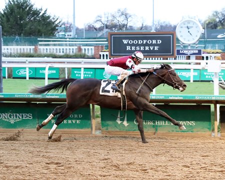 Liberty National breaks his maiden at Churchill Downs