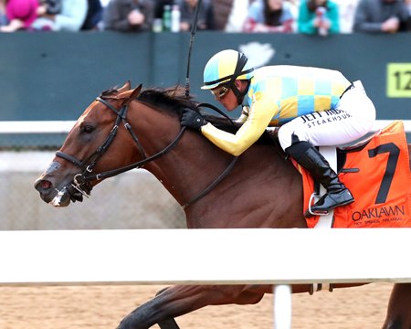 Strategic Risk secures his first open stakes win in the Smarty Jones Stakes at Oaklawn Park