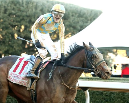 Silent Tactic wins the Southwest Stakes at Oaklawn Park