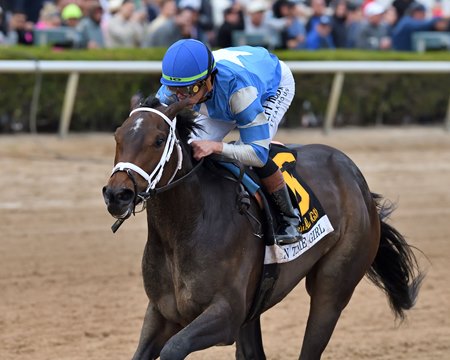 On Time Girl wins the Davona Dale Stakes at Gulfstream Park