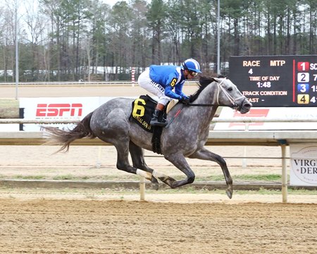 Ezum dominates in his 19 1/2-length maiden victory at Colonial Downs