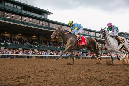 Stars and Stripes defeats stablemate Batten Down in the Ben Ali Stakes at Keeneland