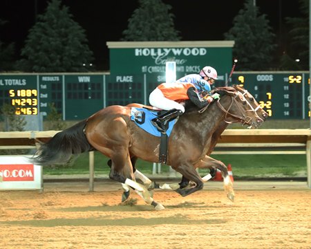 A photo finish at Hollywood Casino at Charles Town Races
