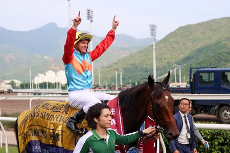 Ka Ying Rising after winning the Chairman's Sprint Prize at Sha Tin Racecourse