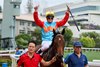 The David Hayes-trained Ka Ying Rising, ridden by Zac Purton, lands the HK$5.35 million G2 Sprint Cup (1200m) with ease at Sha Tin today (Monday, 6 April), breaking his own Sha Tin 1200m turf track record by clocking 1m 07.12s and extending his record winning streak to 19 consecutive races.