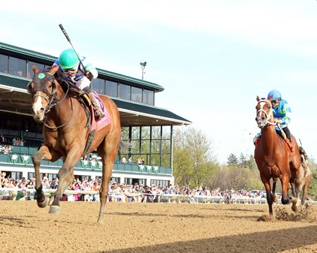 Trendsetter wins the Lexington Stakes at Keeneland