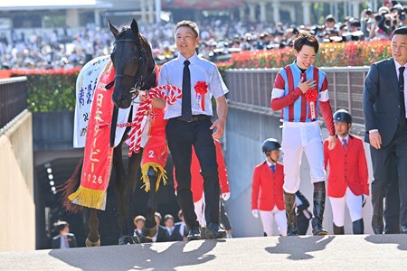 Lovcen, a graduate of the 2023 Northern Farm Mixed Sale, wins the May 31 Japanese Derby at Tokyo Racecourse