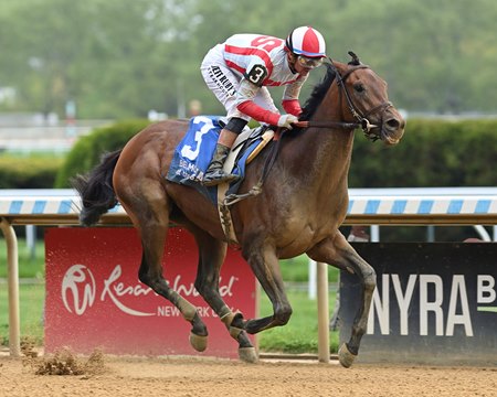 Growth Equity wins the Peter Pan Stakes at Aqueduct Racetrack