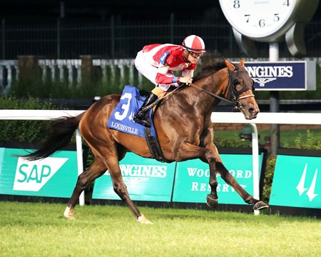 Burnham Square cruises in the Louisville Stakes at Churchill Downs