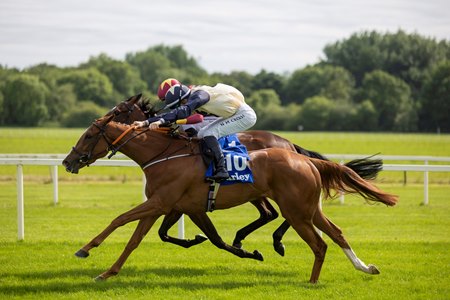 Sparan Nua (outside) wins the Munster Oaks Stakes at Cork Racecourse