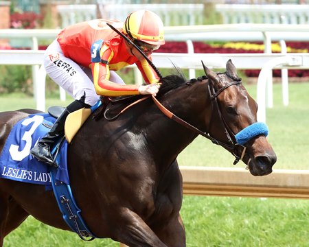 Mike Pegram, Karl Watson, and Paul Weitman's Explora wins the Leslie's Lady Stakes at Churchill Downs