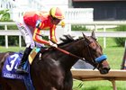 Explora wins the 2026 Leslie's Lady Stakes at Churchill Downs