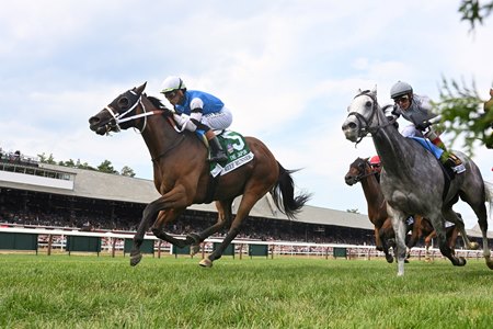 Reef Runner (outside) wins the Jaipur Stakes at Saratoga Race Course