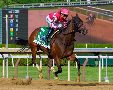 Nitrogen Overwhelms Rivals in Ogden Phipps Victory