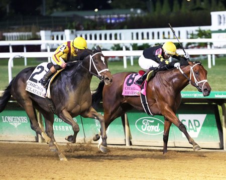 Eclatant (outside) defeats Foie Gras in the Chicago Stakes at Churchill Downs
